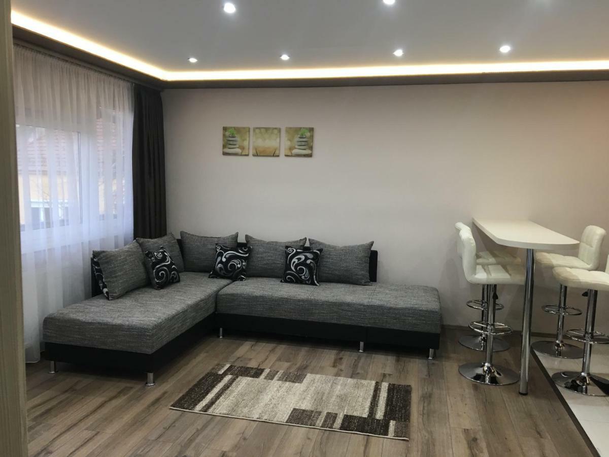 F&M Apartman Eger Exterior foto