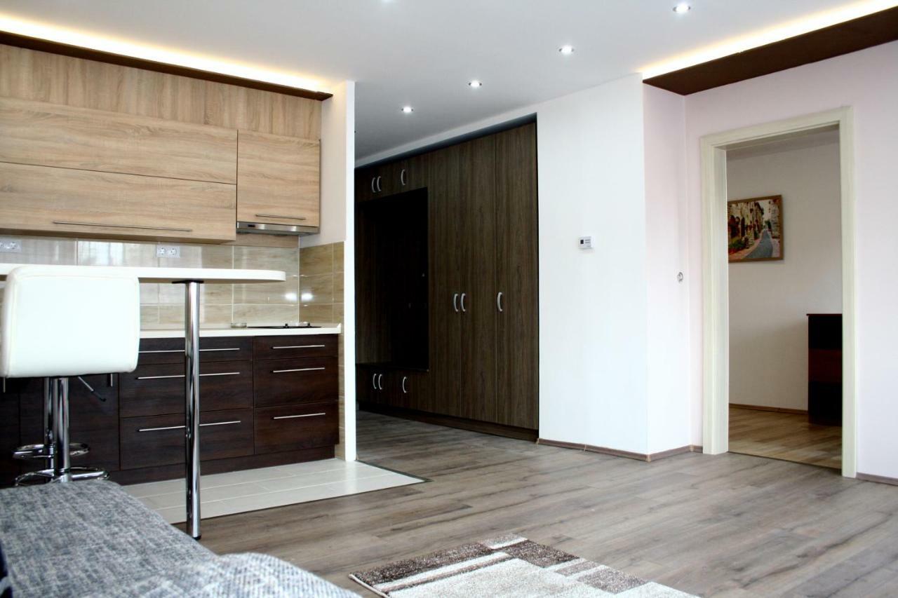 F&M Apartman Eger Exterior foto