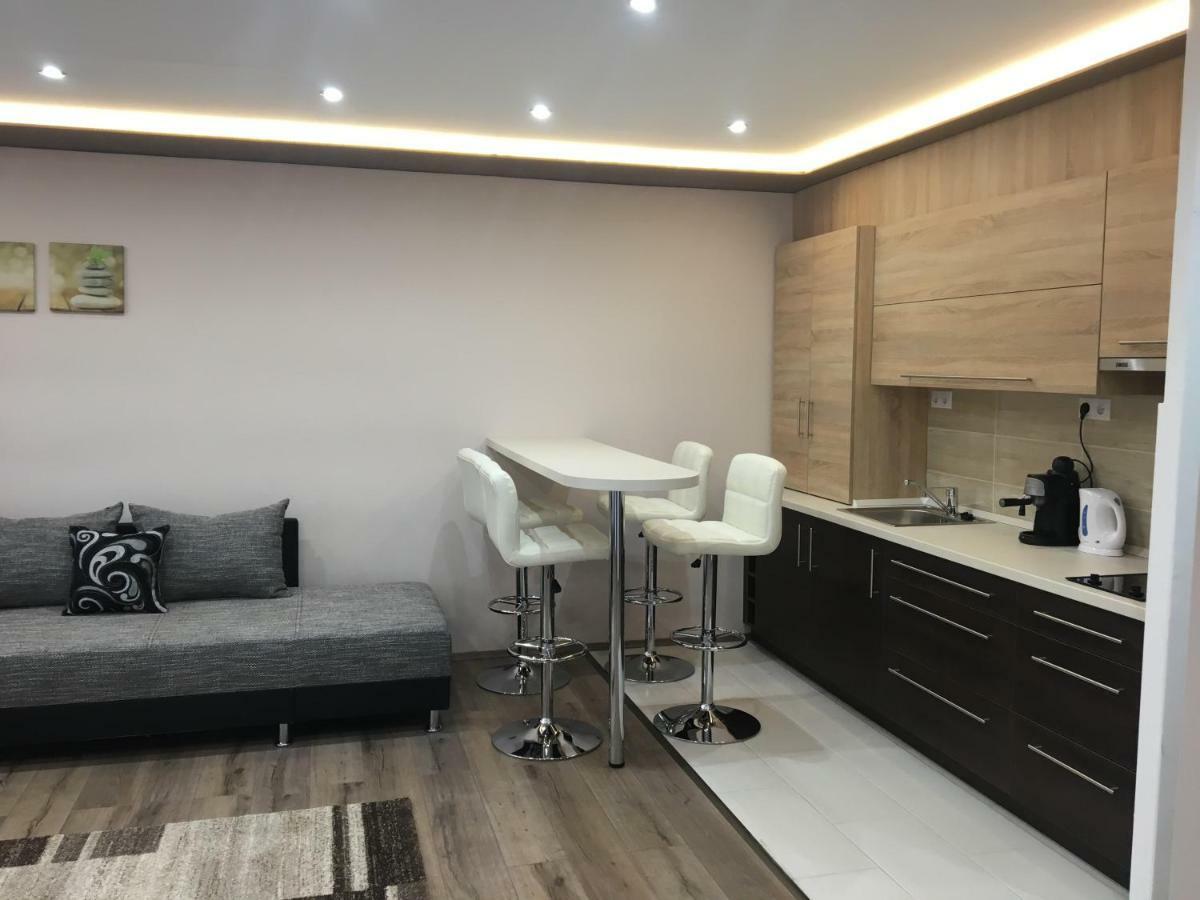 F&M Apartman Eger Exterior foto